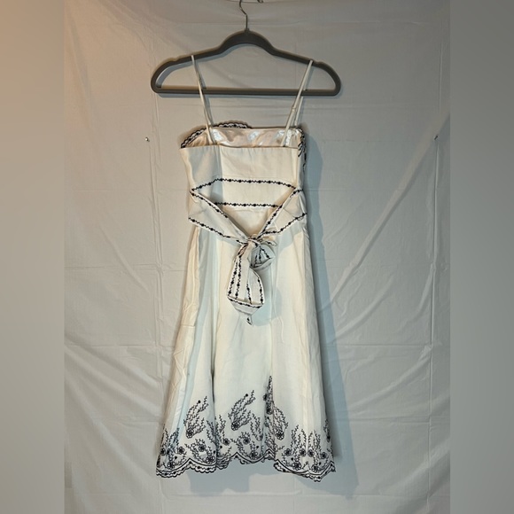 White House/Black Market Dress - Picture 2 of 6
